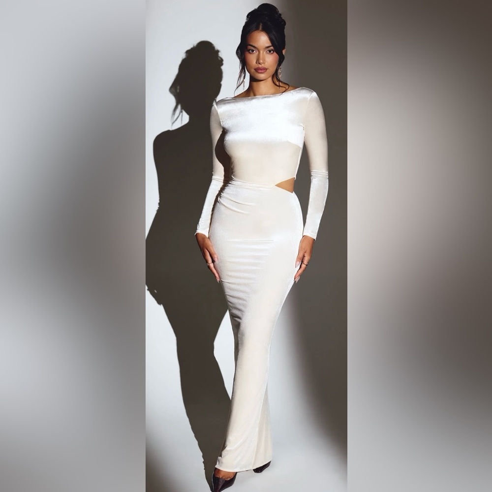 Oh Polly Ginevra Ivory Velvet Long Sleeve Maxi Dress
